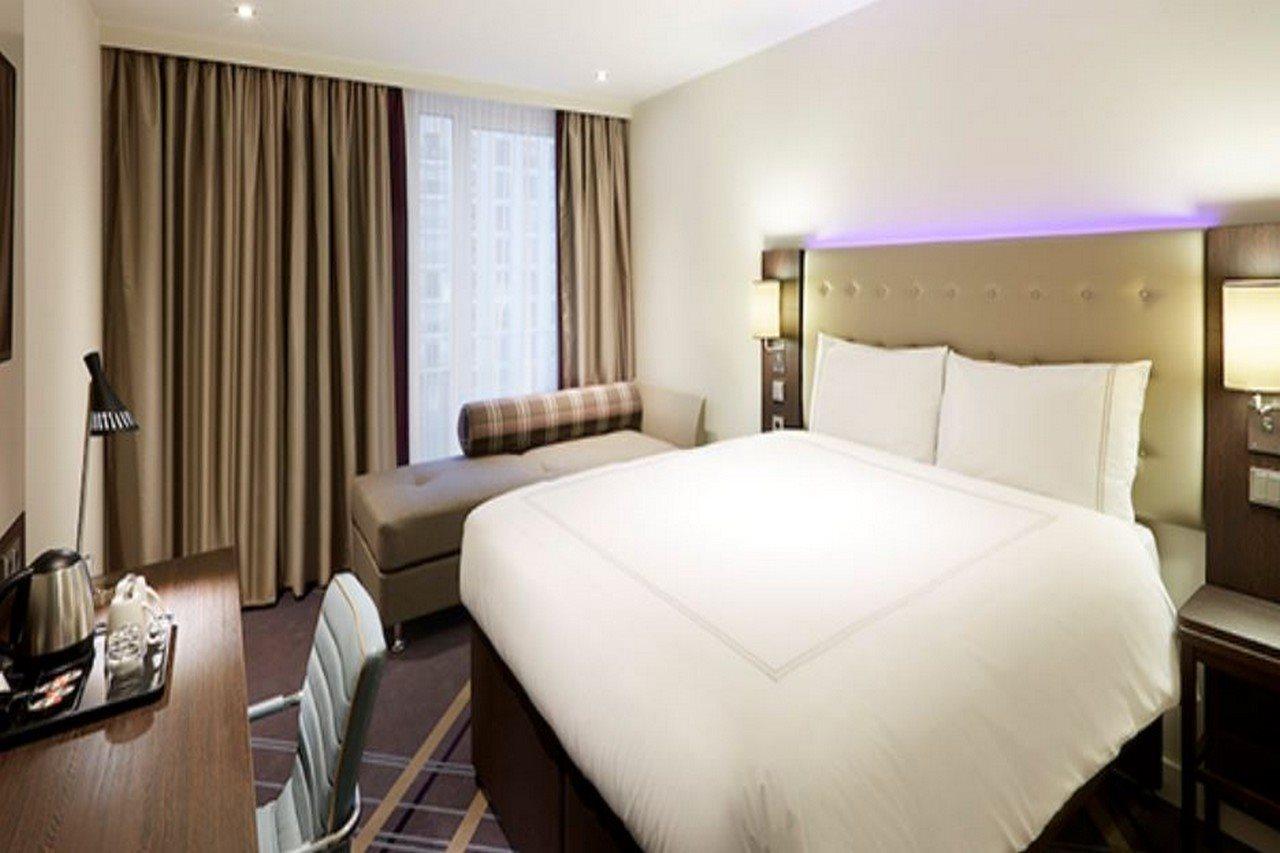 Premier Inn Duesseldorf City Friedrichstadt Екстериор снимка