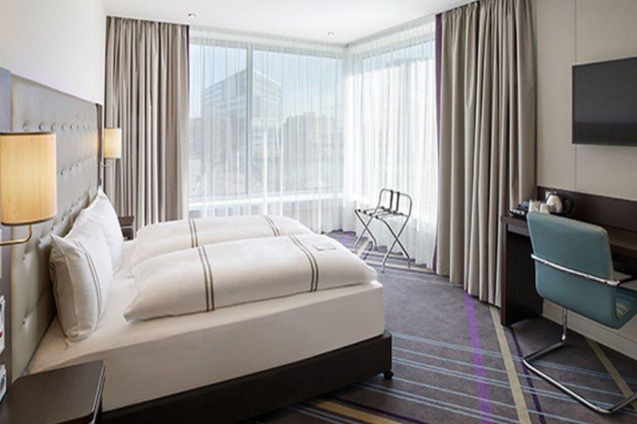 Premier Inn Duesseldorf City Friedrichstadt Екстериор снимка