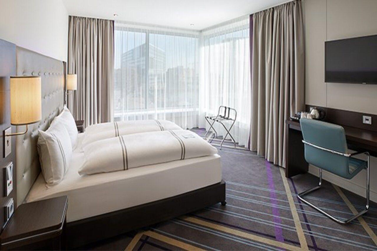 Premier Inn Duesseldorf City Friedrichstadt Екстериор снимка