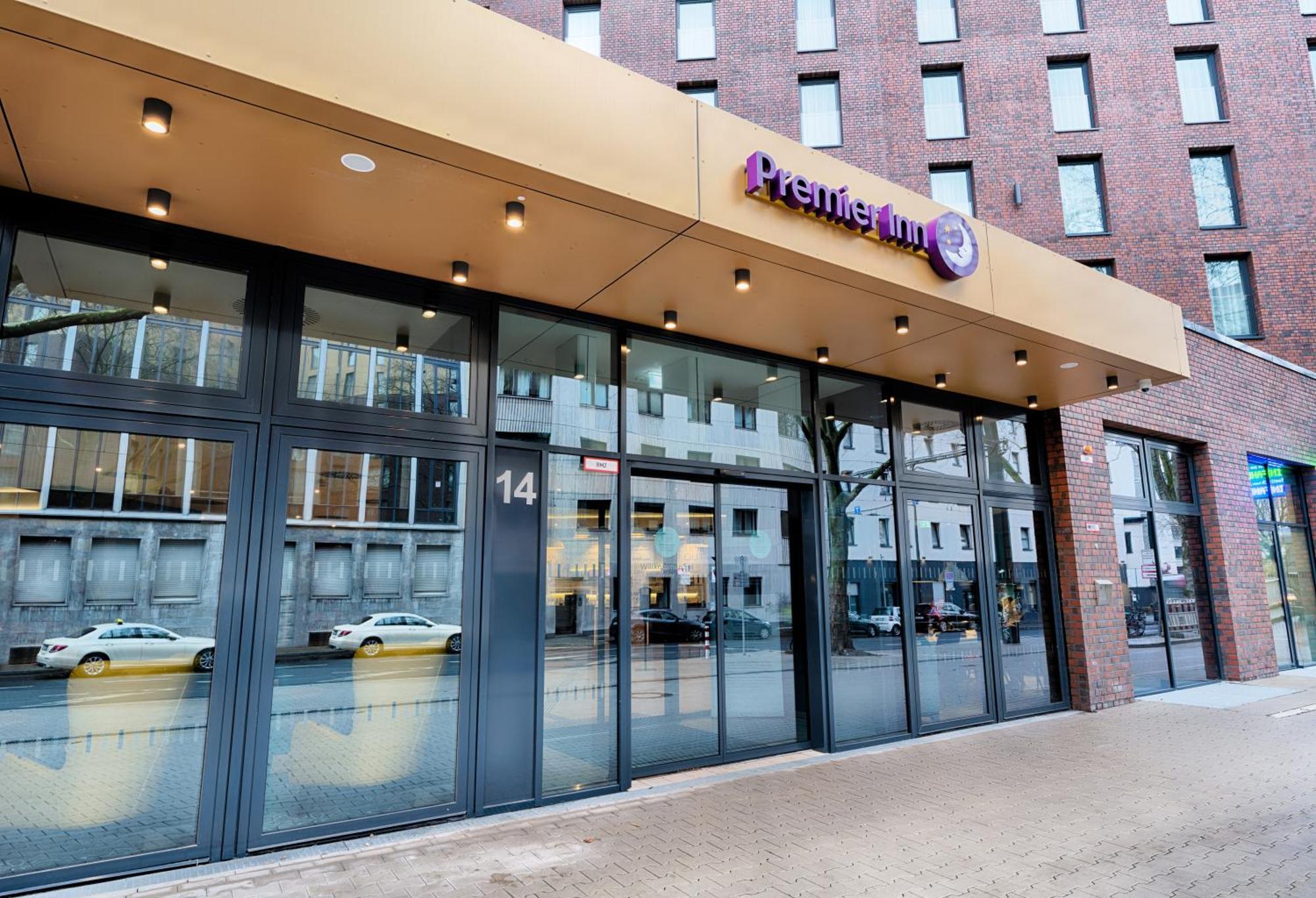 Premier Inn Duesseldorf City Friedrichstadt Екстериор снимка