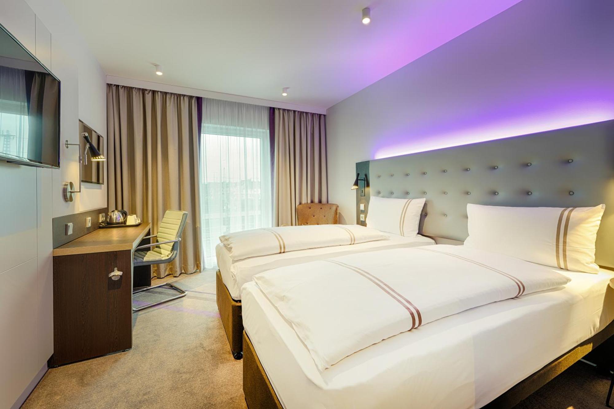 Premier Inn Duesseldorf City Friedrichstadt Екстериор снимка