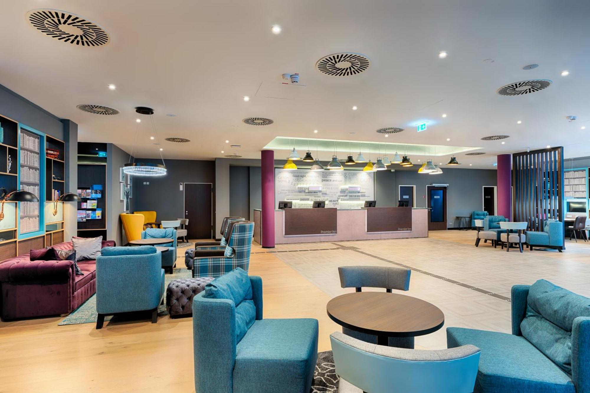 Premier Inn Duesseldorf City Friedrichstadt Екстериор снимка