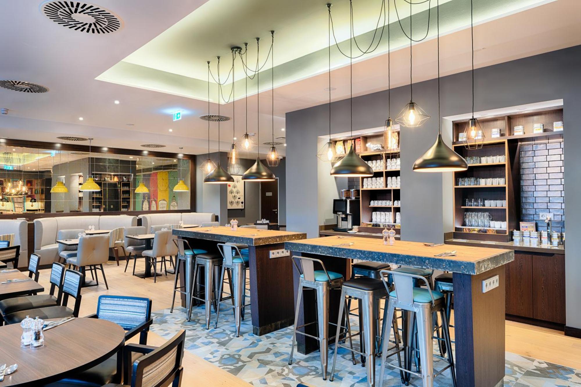 Premier Inn Duesseldorf City Friedrichstadt Екстериор снимка